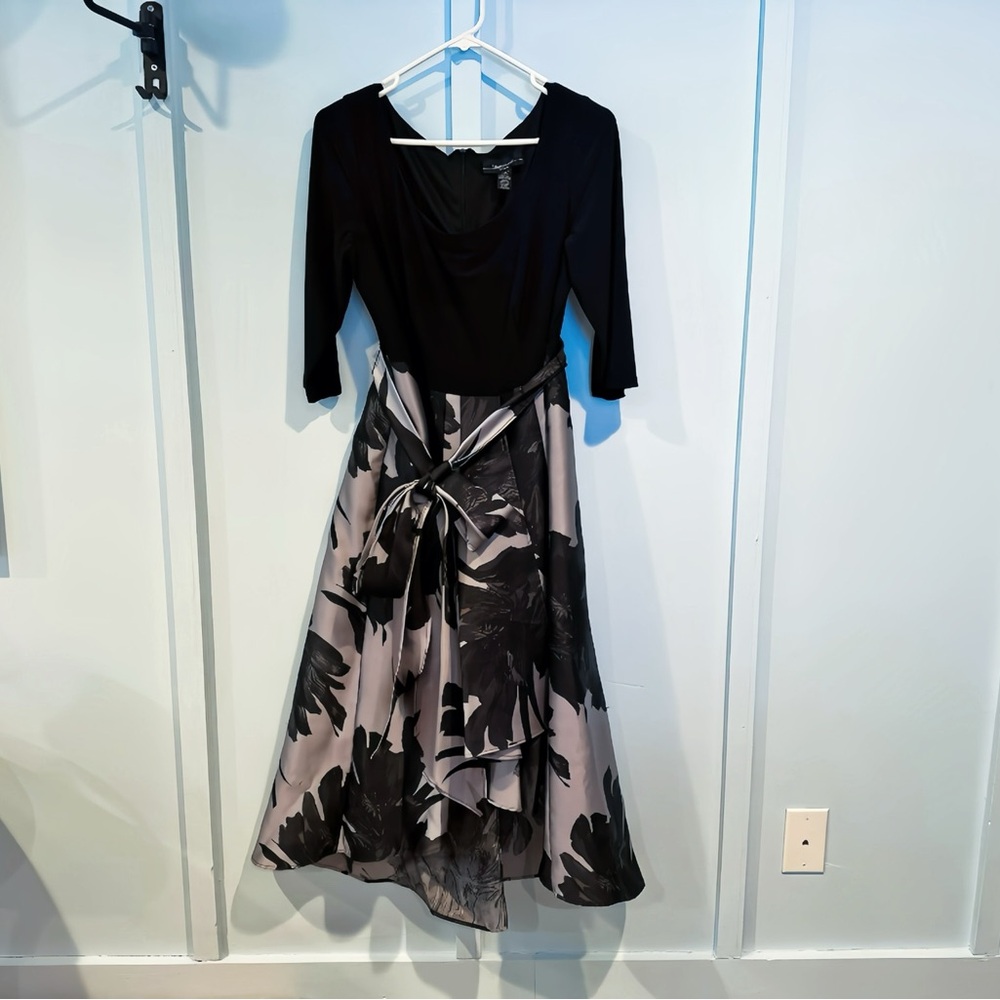 Elegant Black and Gray Floral Dress